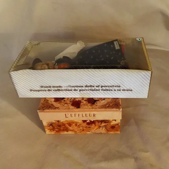 Vntg Original SCHNEIDER Handmade Porcelain Doll Innsbruck Tirol Austria 10 in - Picture 8 of 10